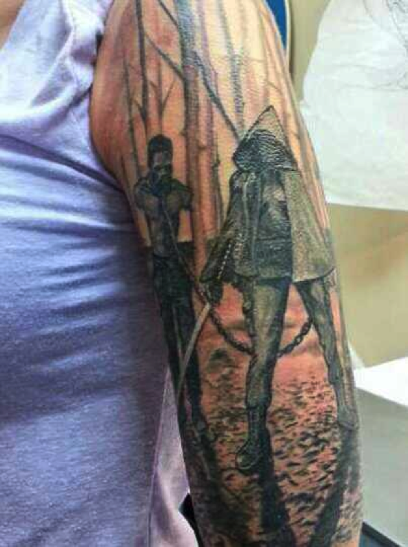 Detalhe Da Perna De Heidi Alana Fa Que Tatuou Imagens Da Serie Walking Dead  Tattoos  फट शयर