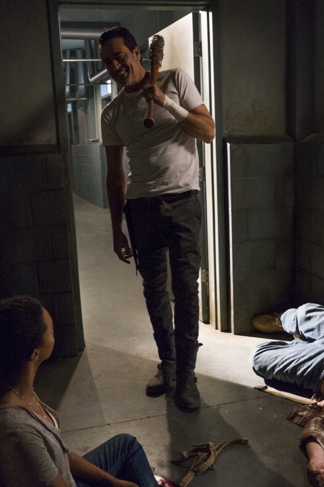 Jeffrey Dean Morgan as Negan, Sonequa Martin-Green as Sasha Williams - The Walking Dead _ Season 7, Episode 15 - Photo Credit: Gene Page/AMC