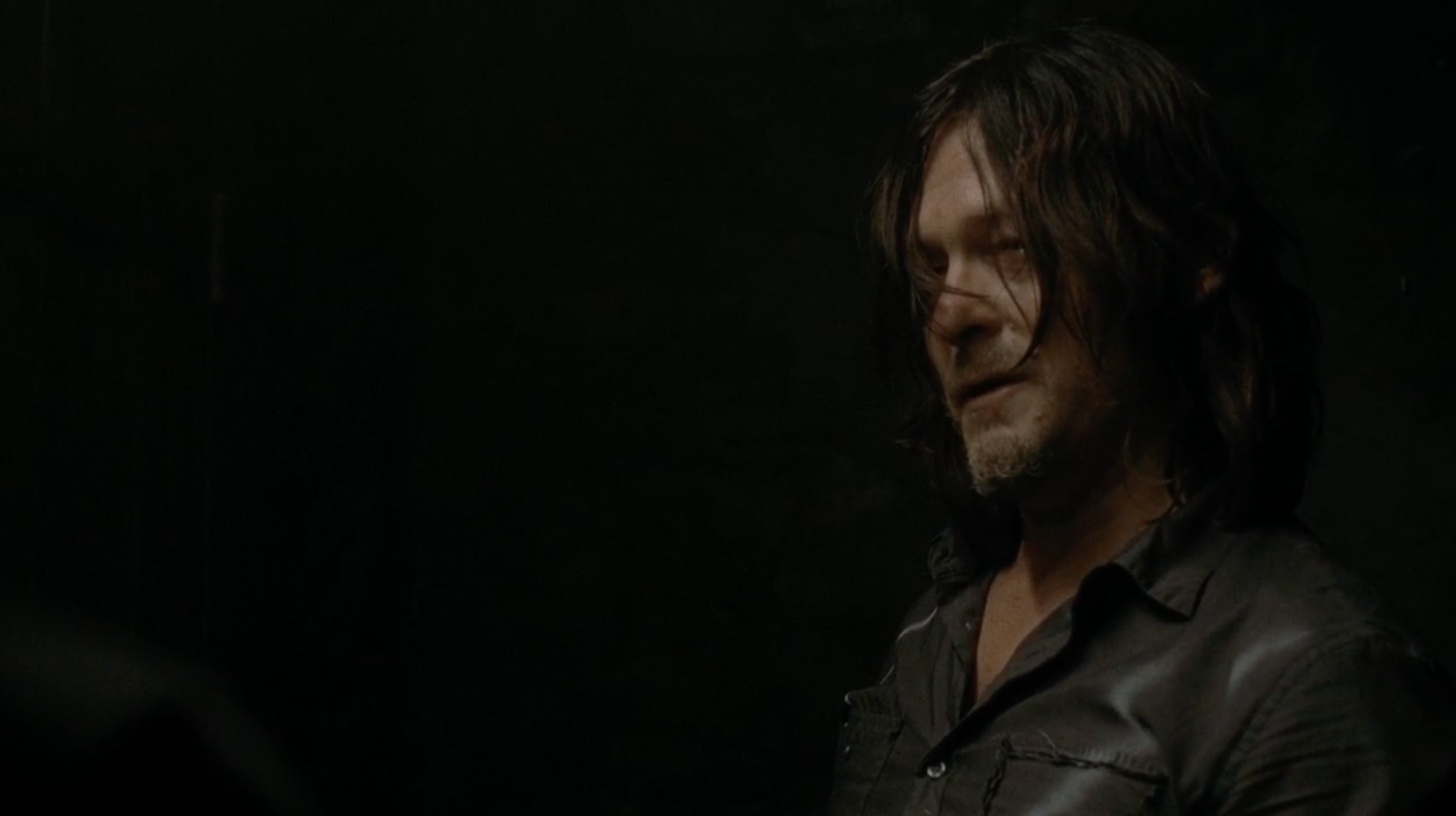 What does Daryl apologize to Maggie for?