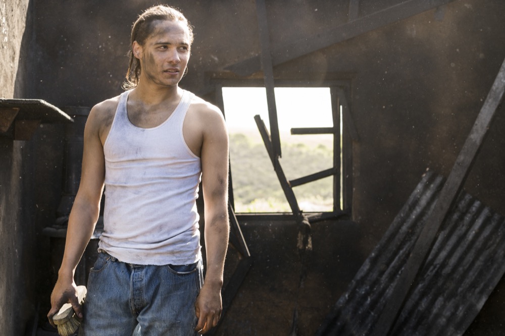 Frank Dillane as Nick Clark - Fear the Walking Dead _ Season 3, Episode 5 - Photo Credit: Richard Foreman, Jr/AMC