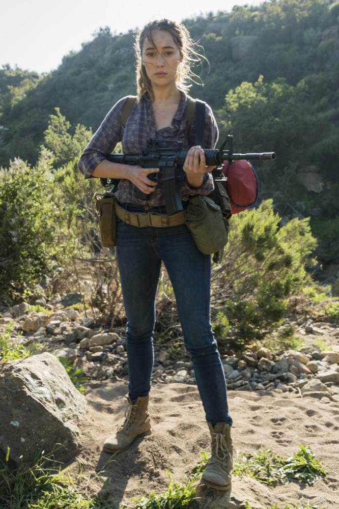 Alycia Debnam-Carey as Alicia Clark - Fear the Walking Dead _ Season 3, Episode 7 - Photo Credit: Richard Foreman, Jr/AMC