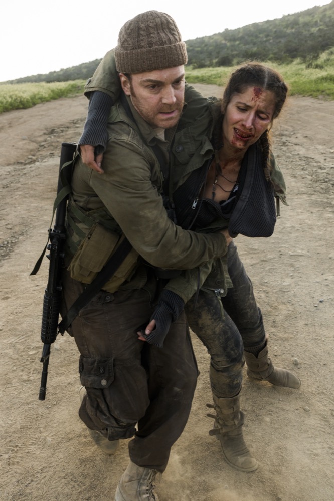 Mercedes Mason as Ofelia Salazar, Dominic Bogart as Joe - Fear the Walking Dead _ Season 3, Episode 7 - Photo Credit: Richard Foreman, Jr/AMC