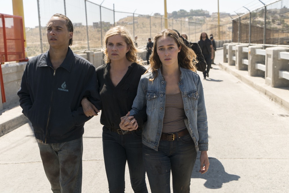 Frank Dillane as Nick Clark, Kim Dickens as Madison Clark, Alycia Debnam-Carey as Alicia Clark - Fear the Walking Dead _ Season 3, Episode 16 - Photo Credit: Richard Foreman, Jr/AMC