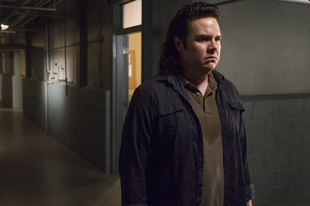 What does Eugene use to distract the walkers in 807?