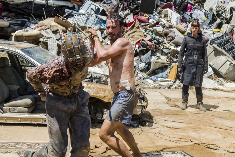 Lance Herota as Pole Walker, Andrew Lincoln as Rick Grimes, Pollyanna McIntosh as Jadis - The Walking Dead _ Season 8, Episode 7 - Photo Credit: Gene Page/AMC