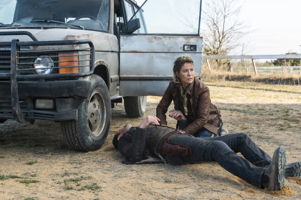 Jenna Elfman as Naomi, Garret Dillahunt as John Dorie - Fear the Walking Dead _ Season 4, Episode 6 - Photo Credit: Richard Foreman, Jr/AMC