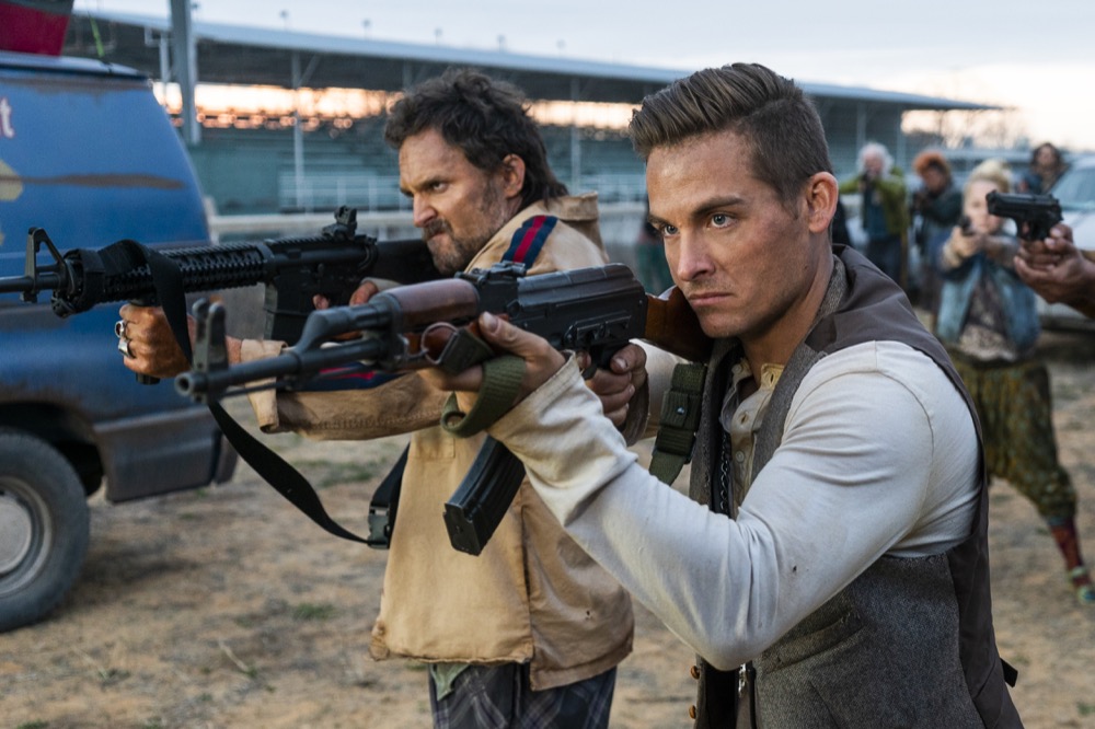 Kevin Zegers as Mel - Fear the Walking Dead _ Season 4, Episode 6 - Photo Credit: Richard Foreman, Jr/AMC