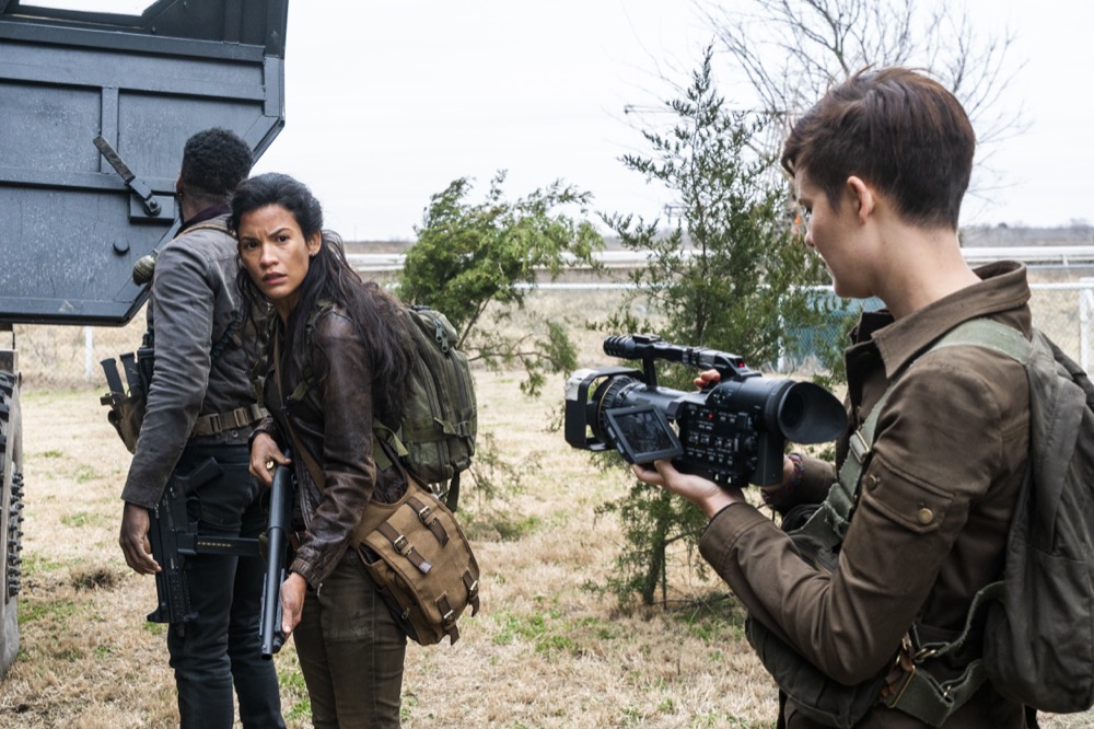 Colman Domingo as Victor Strand, Danay Garcia as Luciana, Maggie Grace as Althea - Fear the Walking Dead _ Season 4, Episode 6 - Photo Credit: Richard Foreman, Jr/AMC