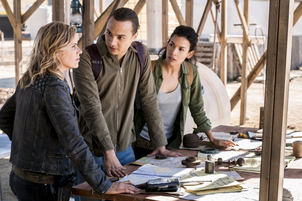 Kim Dickens as Madison Clark, Frank Dillane as Nick Clark, Danay Garcia as Luciana - Fear the Walking Dead _ Season 4, Episode 4 - Photo Credit: Richard Foreman, Jr/AMC