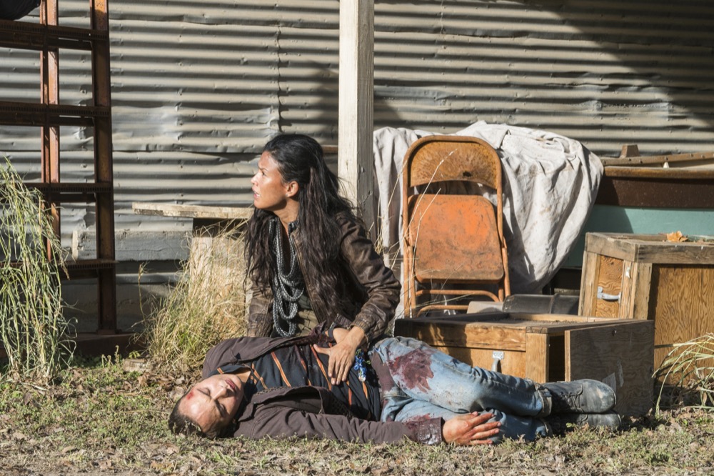 Frank Dillane as Nick Clark, Danay Garcia as Luciana - Fear the Walking Dea...