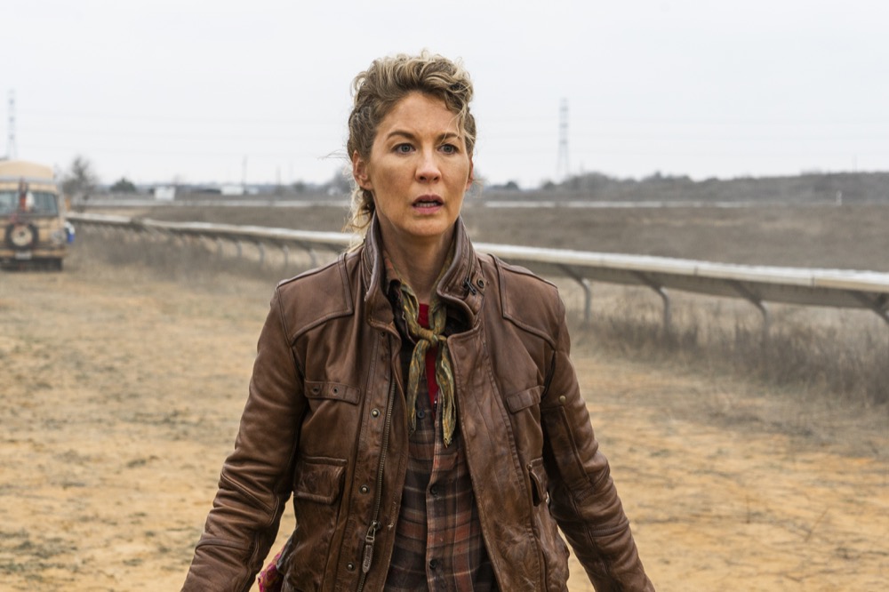 Jenna Elfman as Naomi - Fear the Walking Dead _ Season 4, Episode 7 - Photo Credit: Richard Foreman, Jr/AMC