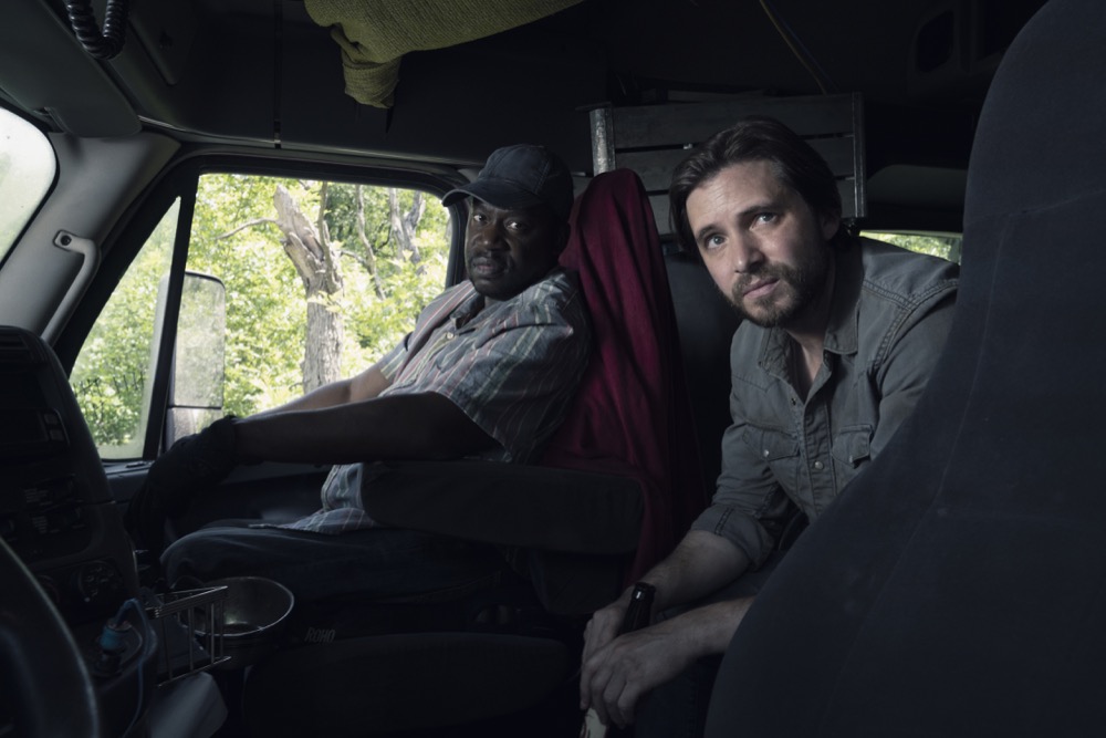 Daryl "Chill" Mitchell as Wendell, Aaron Stanford as Jim   - Fear the Walking Dead _ Season 4, Episode 12 - Photo Credit: Ryan Green/AMC