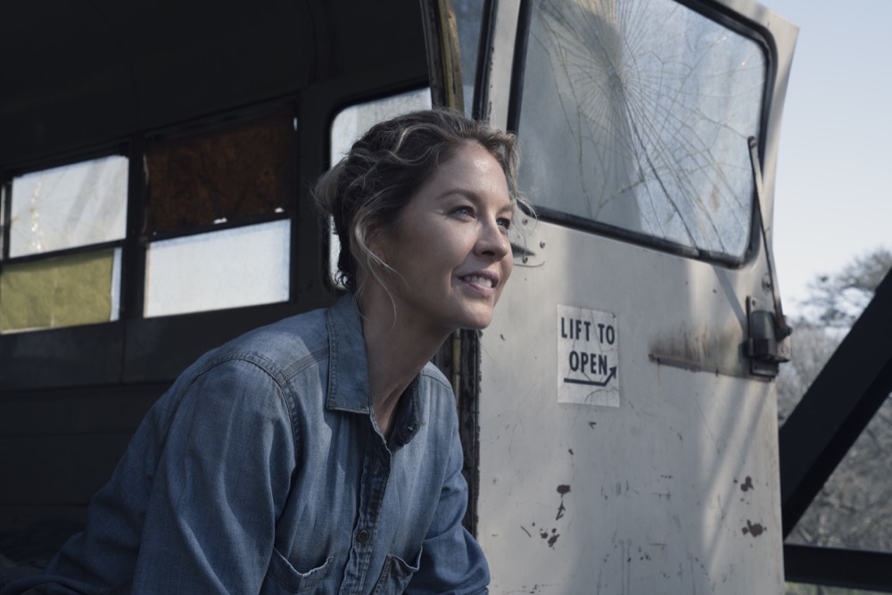 Jenna Elfman as Naomi - Fear the Walking Dead _ Season 4, Episode 9 - Photo Credit: Ryan Green/AMC