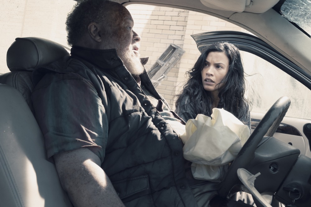 Danay Garcia as Luciana, Stephen McKinley Henderson as Clayton - Fear the Walking Dead _ Season 4, Episode 13 - Photo Credit: Ryan Green/AMC