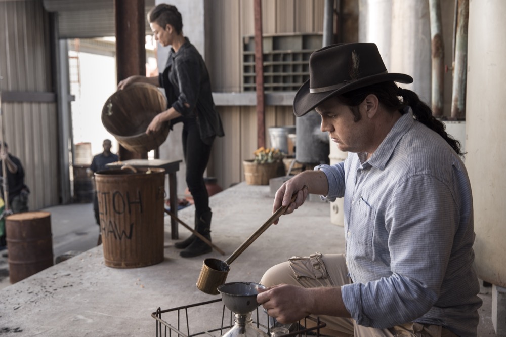 Josh McDermitt as Dr. Eugene Porter, Traci Dinwiddie as Arat - The Walking Dead _ Season 9, Episode 1 - Photo Credit: Jackson Lee Davis/AMC