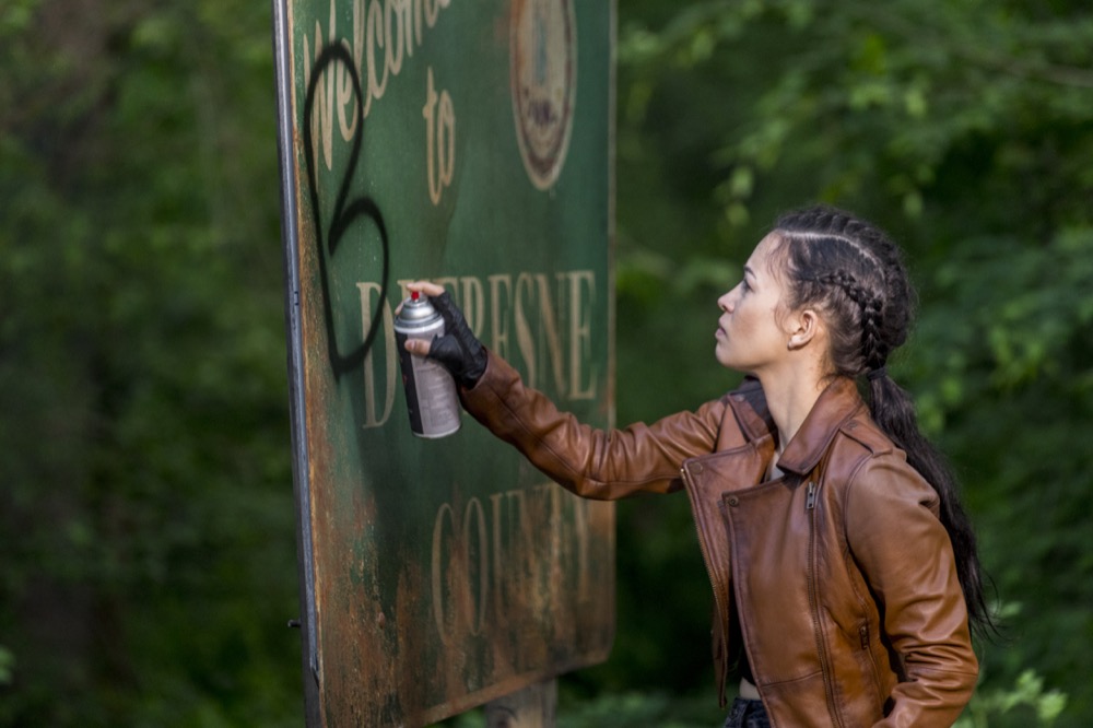Christian Serratos as Rosita Espinosa - The Walking Dead _ Season 9, Episode 1 - Photo Credit: Jackson Lee Davis/AMC