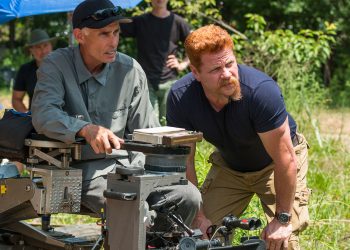 Michael Cudlitz Returns To Direct The Walking Dead This Week