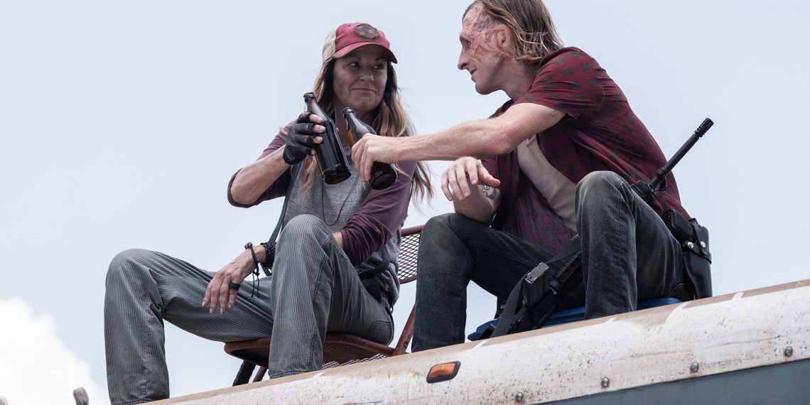 Sarah & Dwight Share A Beer In Fear the Walking Dead Episode 512 Pics