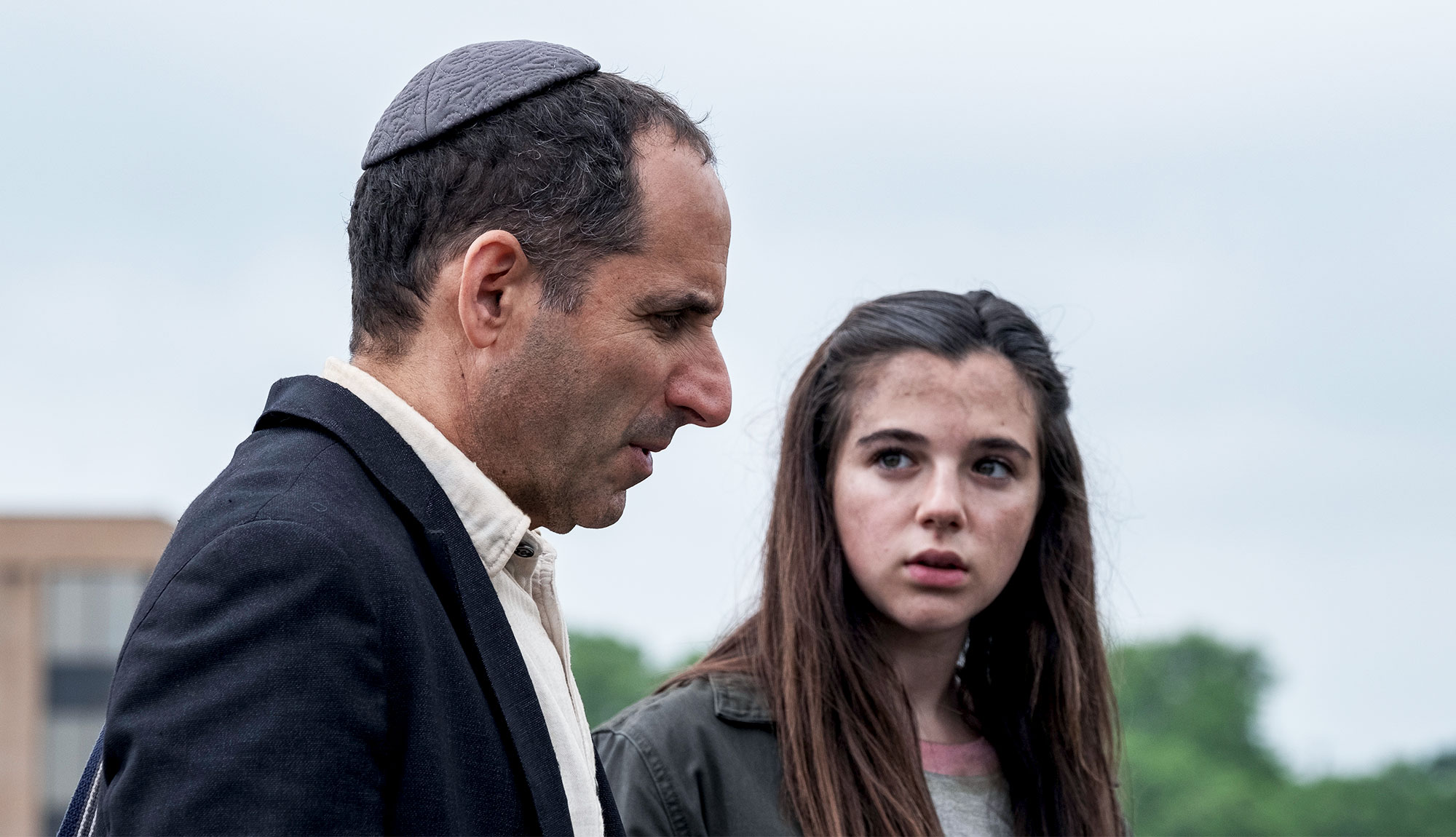 Peter Jacobson Joins The Cast In The Fear the Walking Dead Episode 512 Trailer
