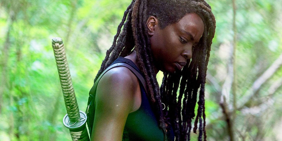 Michonne & Aaron Battle Walkers In Walking Dead Season 10 Premiere Clip