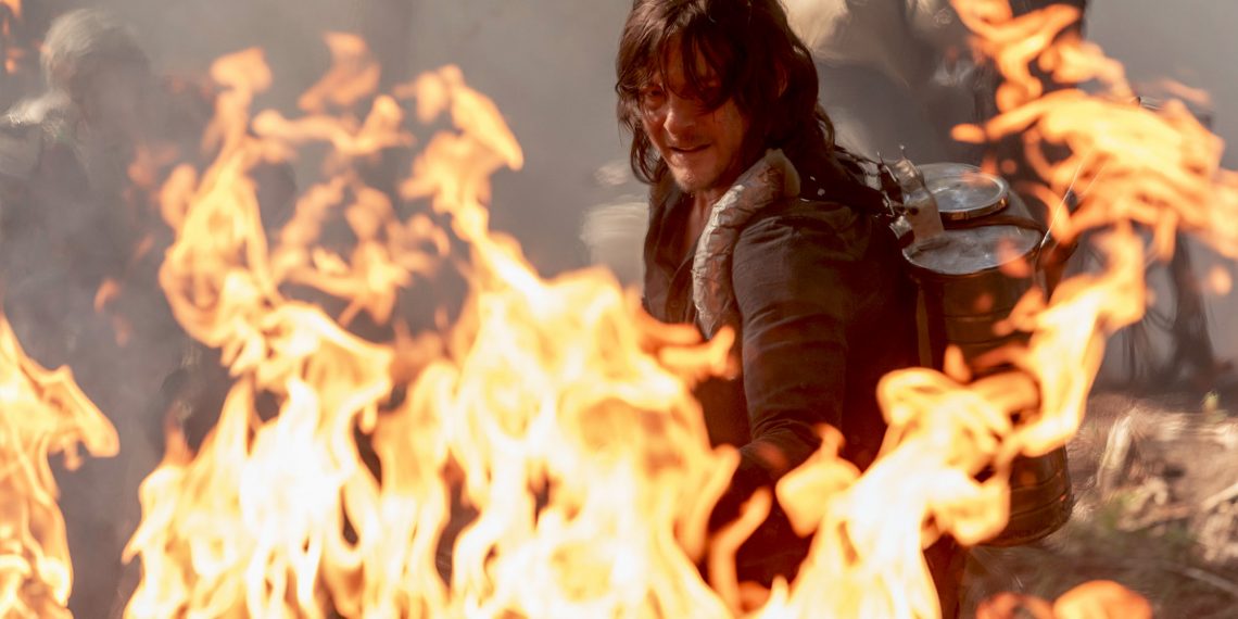 The Walking Dead Season 10 Premiere Images Turn Up The Heat