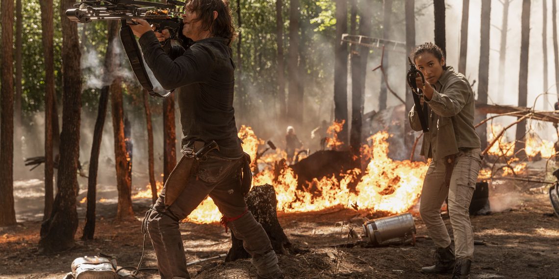 Daryl & The Gang Team Up To Extinguish Flames and Walkers in Episode 1001 Scene