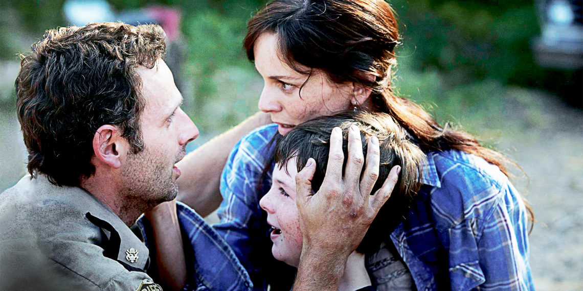 Rick Reunites With His Family in The Walking Dead 1×03