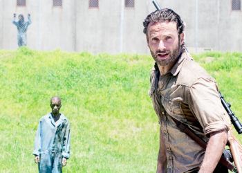 Rick and His Group Take The Prison in The Walking Dead 3×01