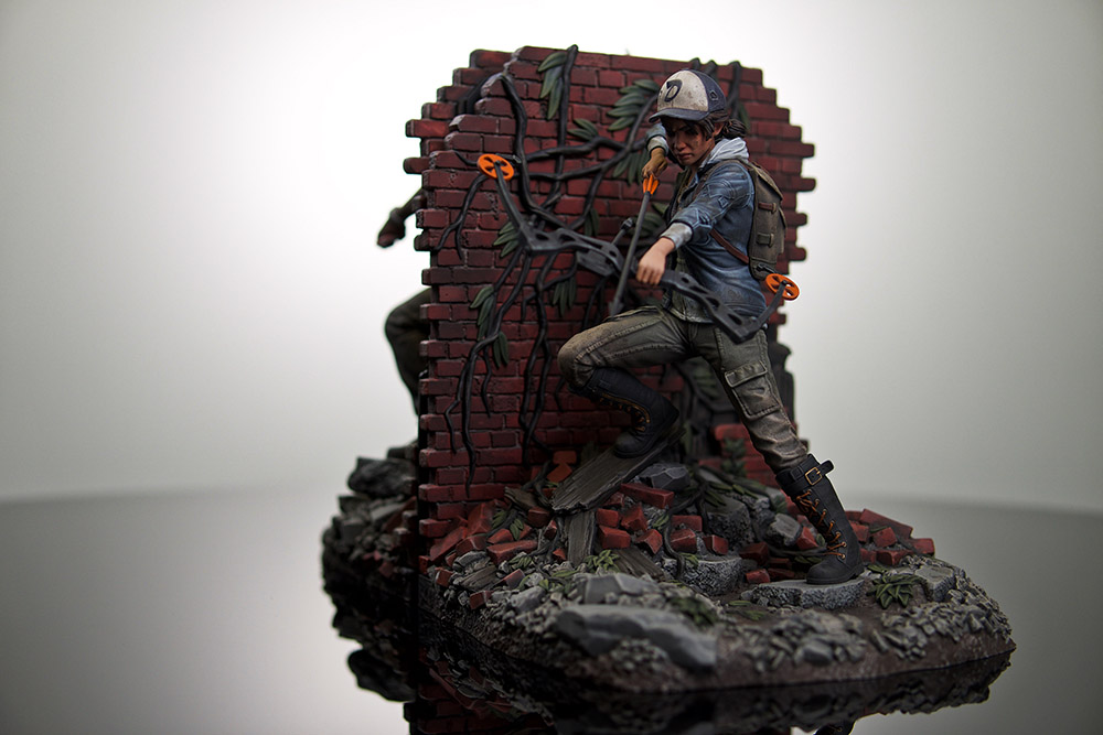 we showed you the prototype for the Lee and Clementine statue inspired by T...