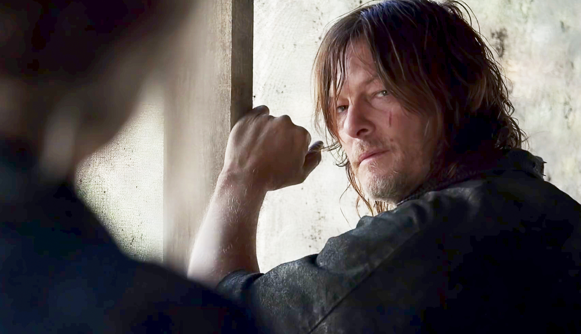 A Look Inside The Walking Dead Episode 1018: 